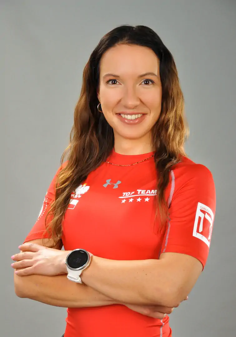 sportwomen portret w czerwonym